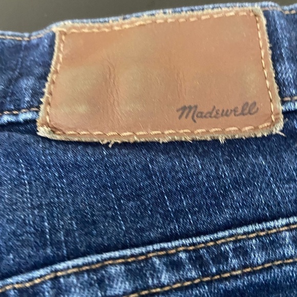 Madewell 10" High Rise Skinny Jeans in Hayes Wash - Picture 4 of 6